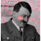 Hitler sonríe